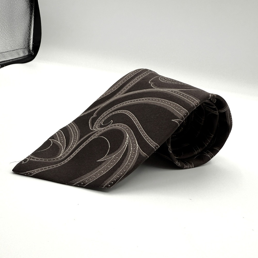 J Ferrar‎ Mens Brown Paisley Silk Necktie